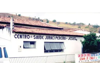 O antes e o depois do Centro de Saúde Juraci Pereira de Jesus em Baixa Grande